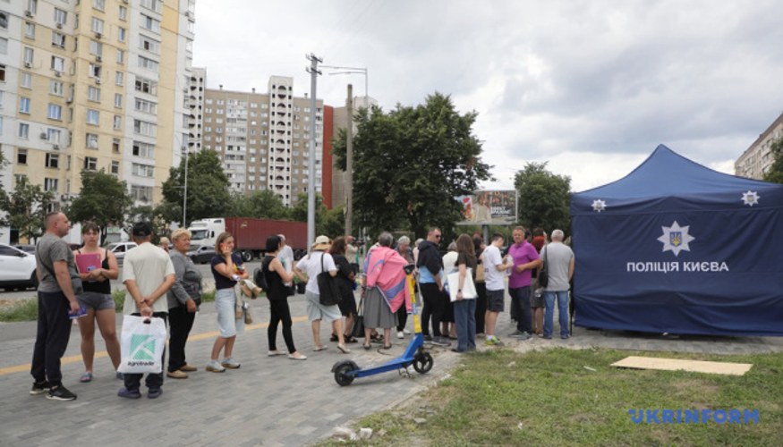 Ліквідація наслідків ворожих ударів у Києві внаслідок нічної атаки 11 липня 2026 року