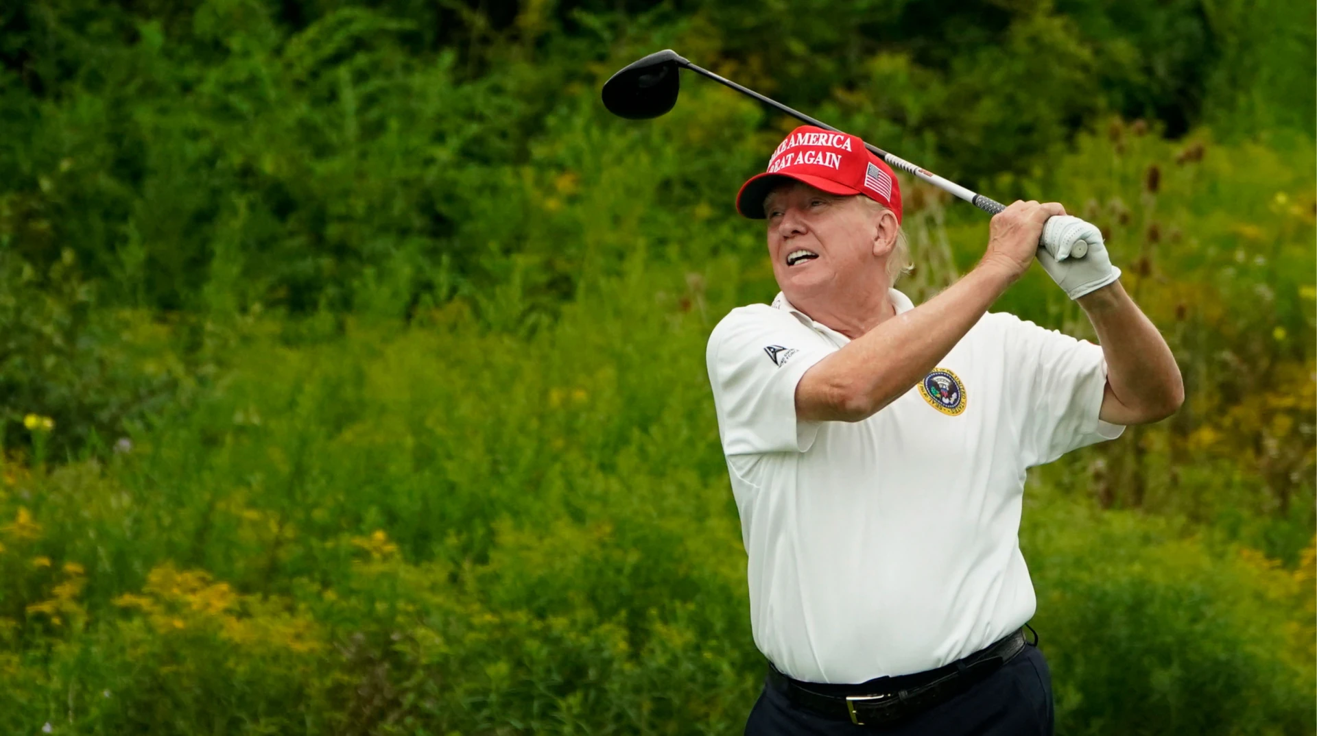 На території гольф-клубу Trump National у Каліфорнії затримали озброєного чоловіка