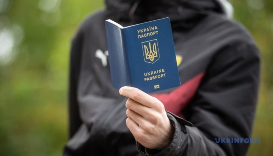ДМС призупинила оформлення паспортів через рішення про технічну несправність