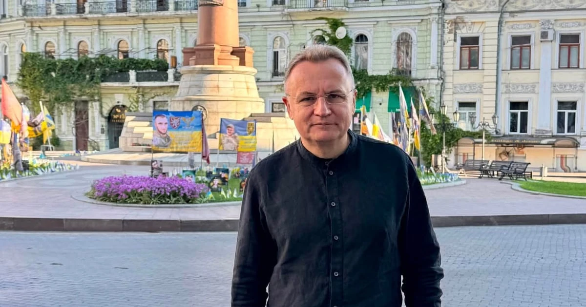 Садовий оприлюднив хронологію знахідки в авто і нагадав про випадок у кабінеті 2025 року